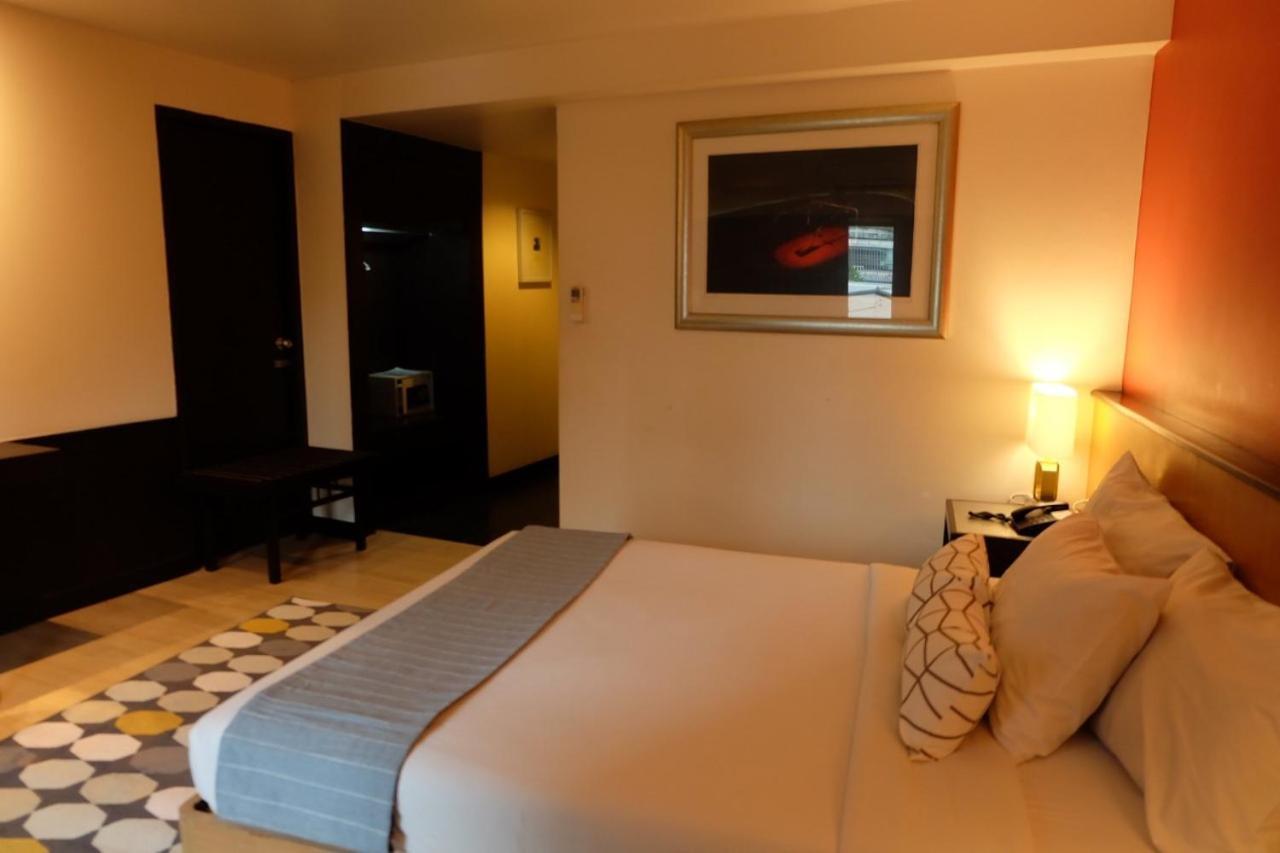 Hôtel The Rose Bangkok Extérieur photo