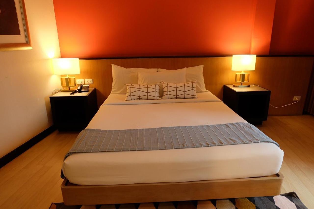 Hôtel The Rose Bangkok Extérieur photo