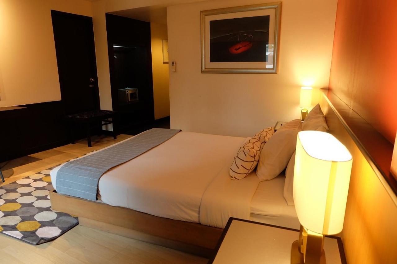Hôtel The Rose Bangkok Extérieur photo