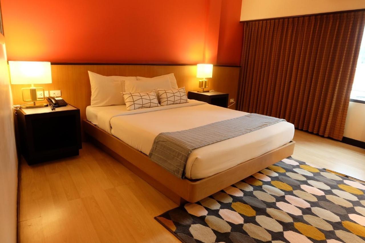 Hôtel The Rose Bangkok Extérieur photo
